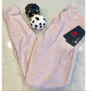 NEW BALANCE dry blush leggings NWT